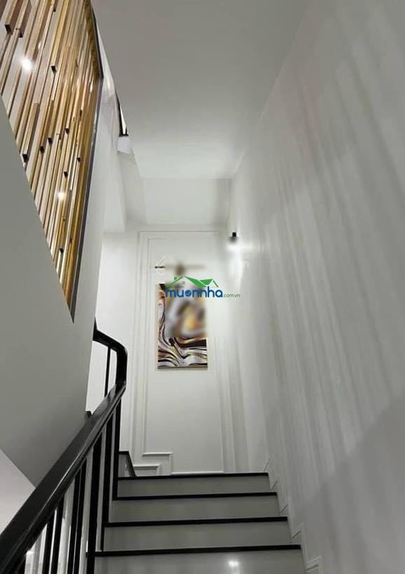 Cho thuê nhà 100m2 x 3 tầng, 3 pn 4wc 6 triệu/tháng - chính chủ 0906 443 *** - 2
