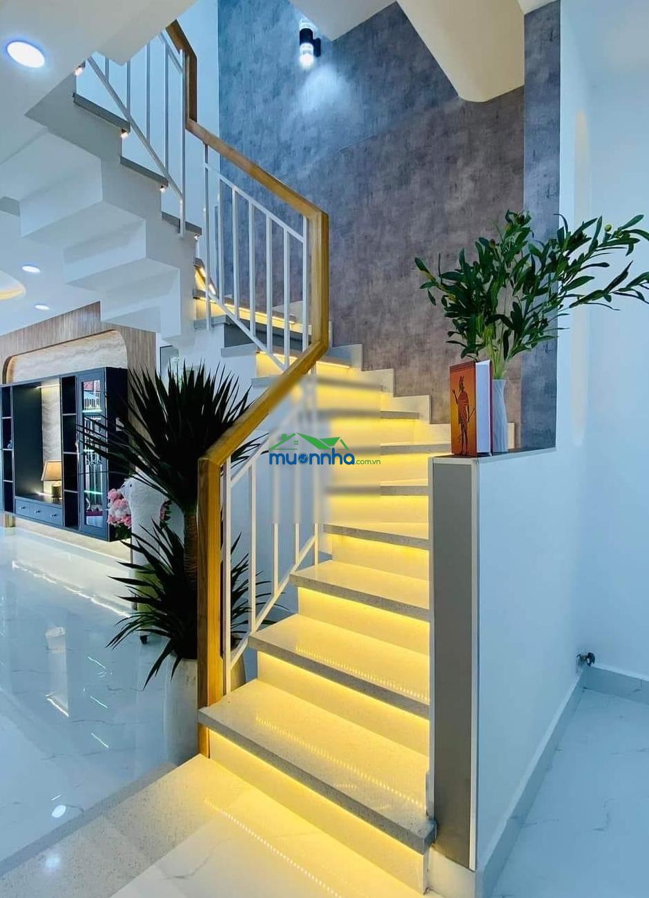 Bán nhà khu k300 tân bình, hẻm hoàng hoa thám, phường 12 (4,3*13m) 4 tầng chỉ 8,2 tỷ