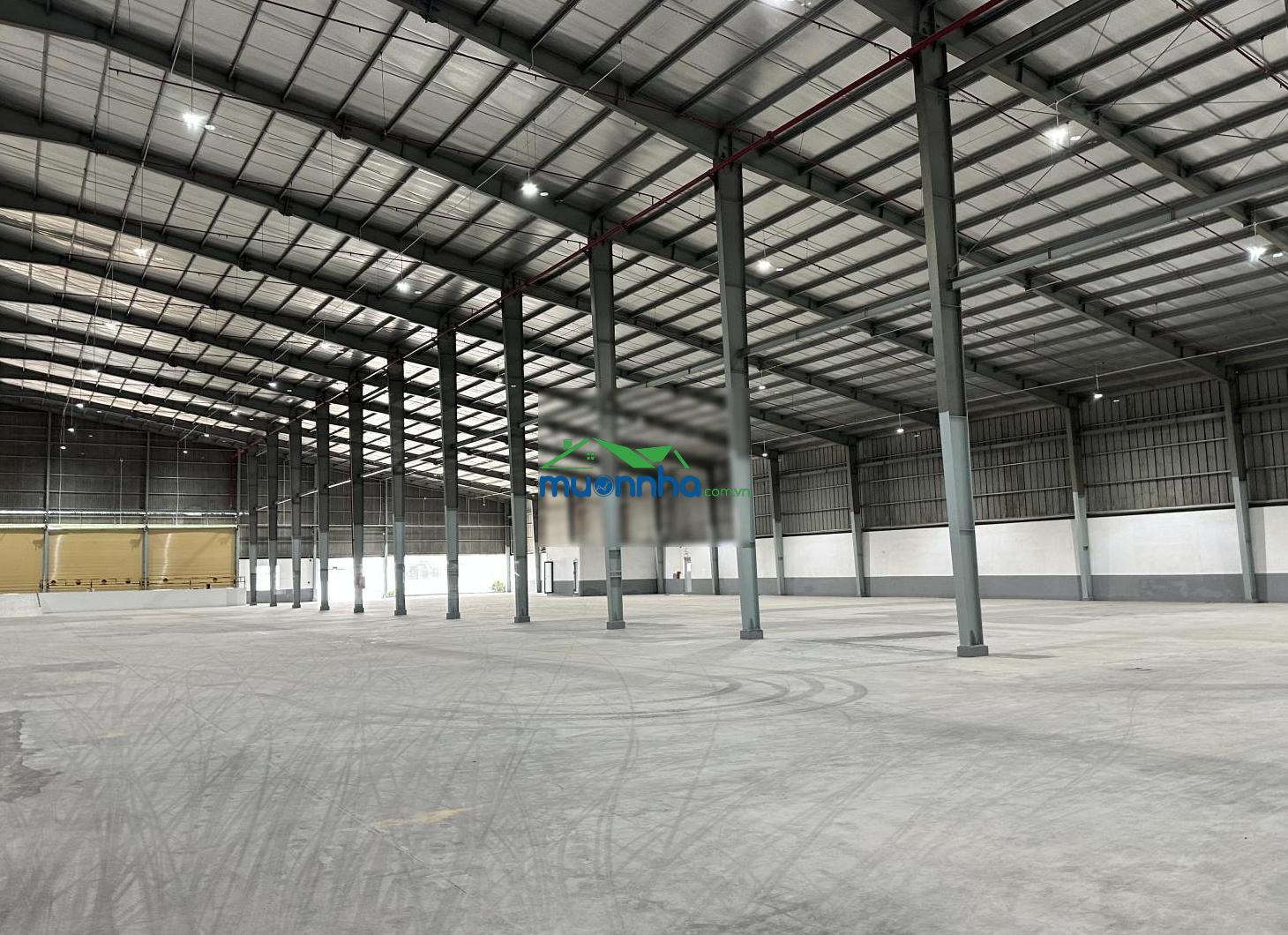 Cho thuê 12000m2 xưởng may kcn sóng thần 2