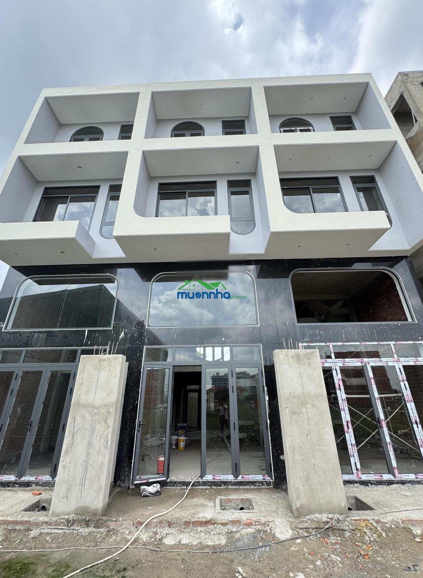 Bán nhà 4 tầng sổ riêng, xây mới, kề hiệp bình phước, tp thủ đức chỉ nhỉnh 4 tỷ