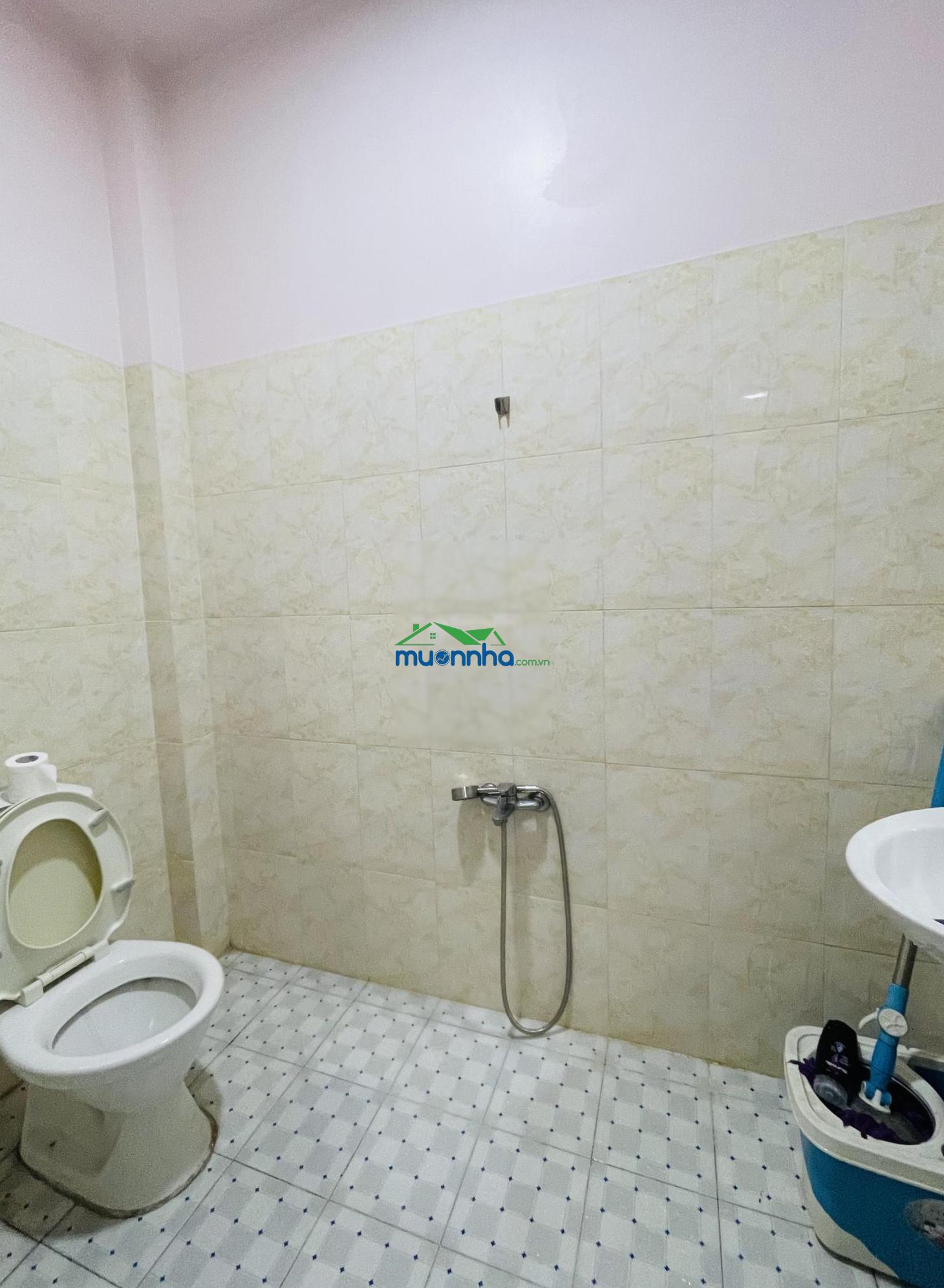 Cần bán nhà (shr) ngang 5m đường apđ25 ngay trường đại học nguyễn tất thành, 5x18m, đường 5m