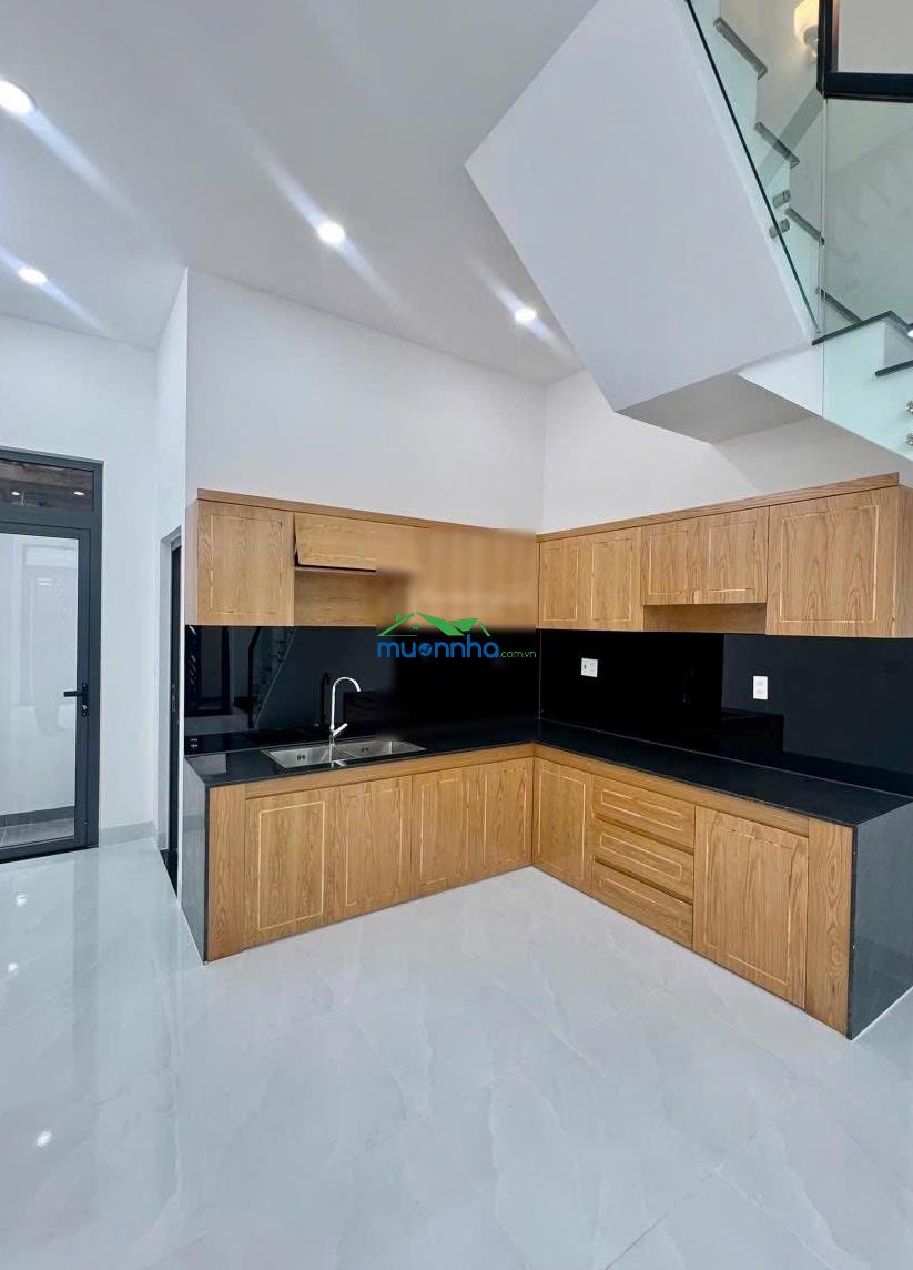 Giá có 1 0 2 nhà mới 1trệt 2lầu trường lưu p long trường q9, giá 4.750 tỷ - dt 50m2, sàn 120m2 shr - 2