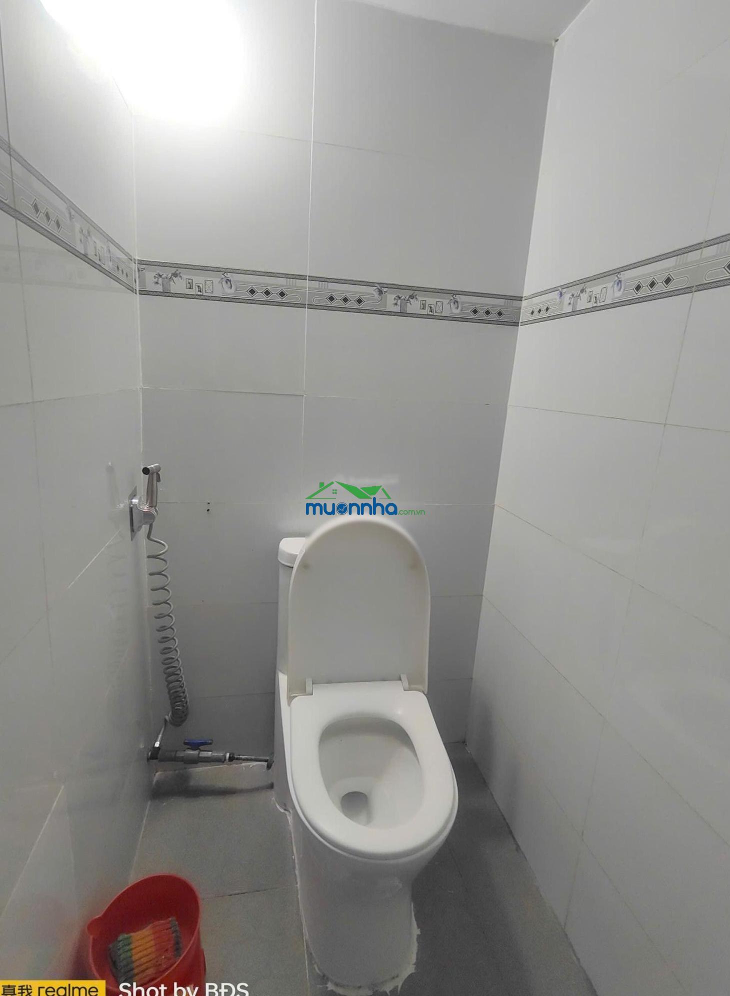 Bán nhà kế vạn phúc gần hẻm xe hơi 2pn 2wc