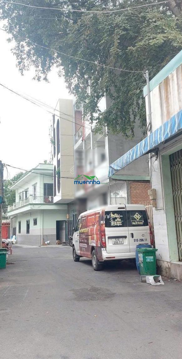 Bán chdv có nguồn thu sẵn giá tốt gần đường man thiện q9
