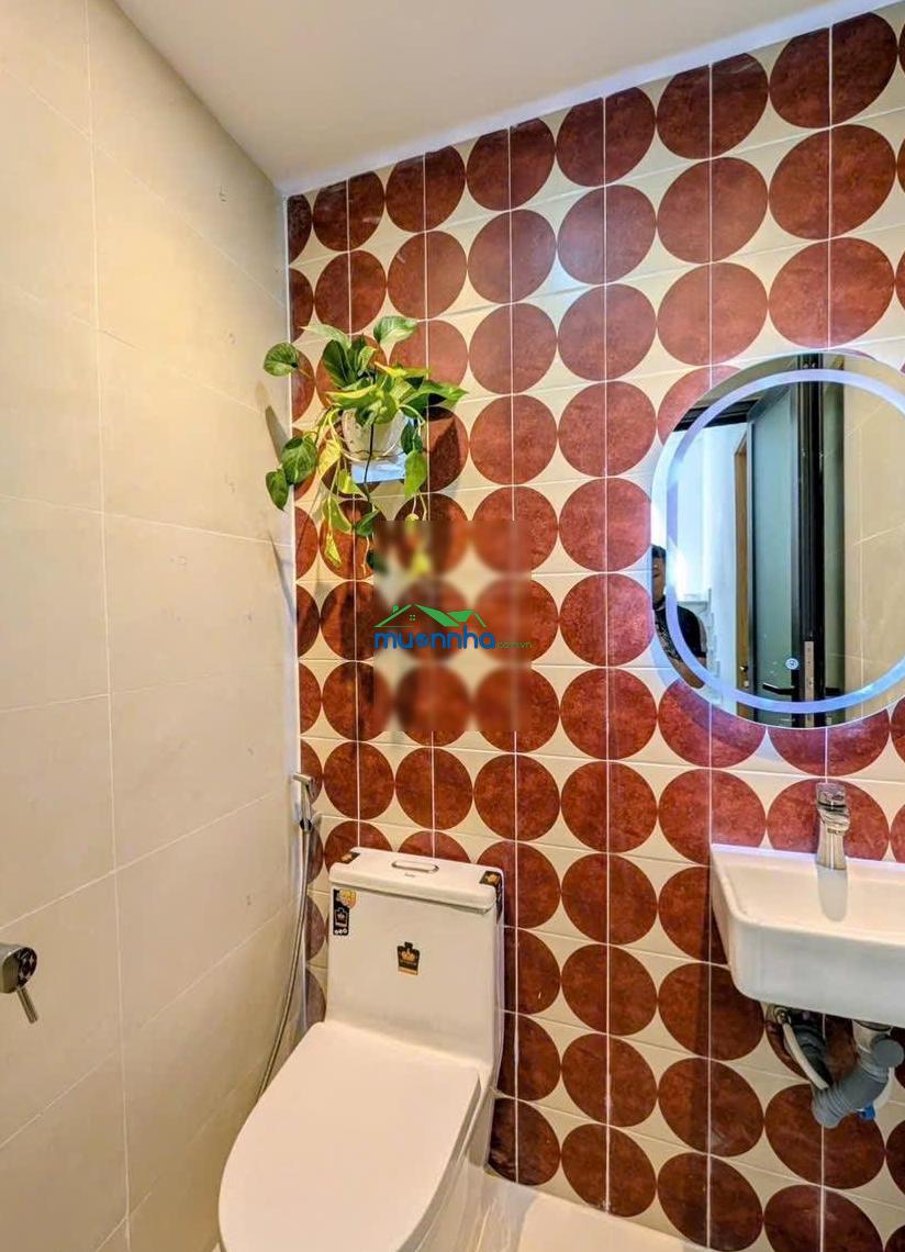 Bán gấp căn nhà 1 trệt 1 lầu, đường cao thắng, p. 12, q. 10. 63,5m2. gần cc hà đô - 3