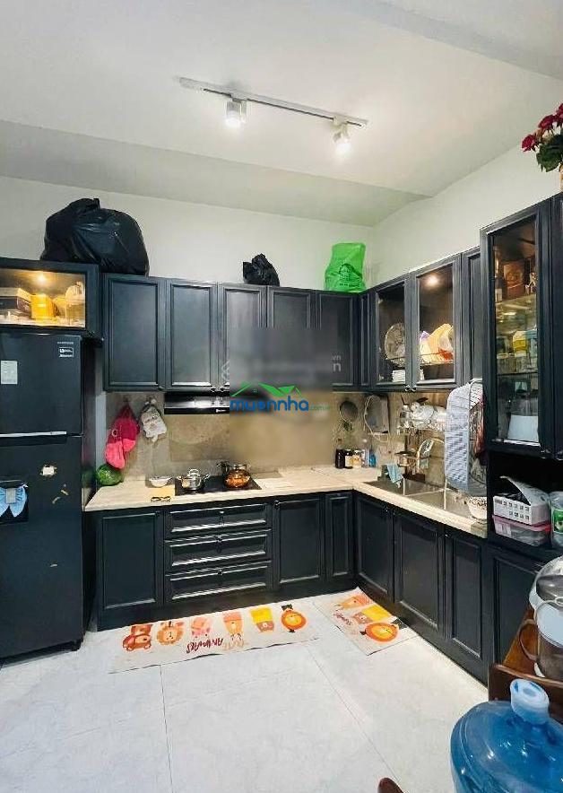 Gấp bán nhà đẹp 3tầng 55m2 - ngang khủng 11m, hoàng văn thụ vị trí vàng - chỉ 8.x tỷ (trong tháng) - 3