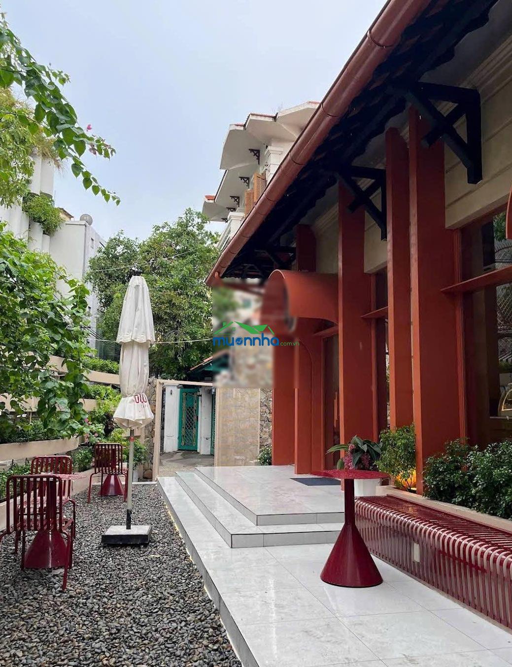 Nhà 2 tầng gần 600m2 đang cho thuê 7.000$/tháng hxh pasteur quận 3 giá chỉ 280tr/m2 - 2