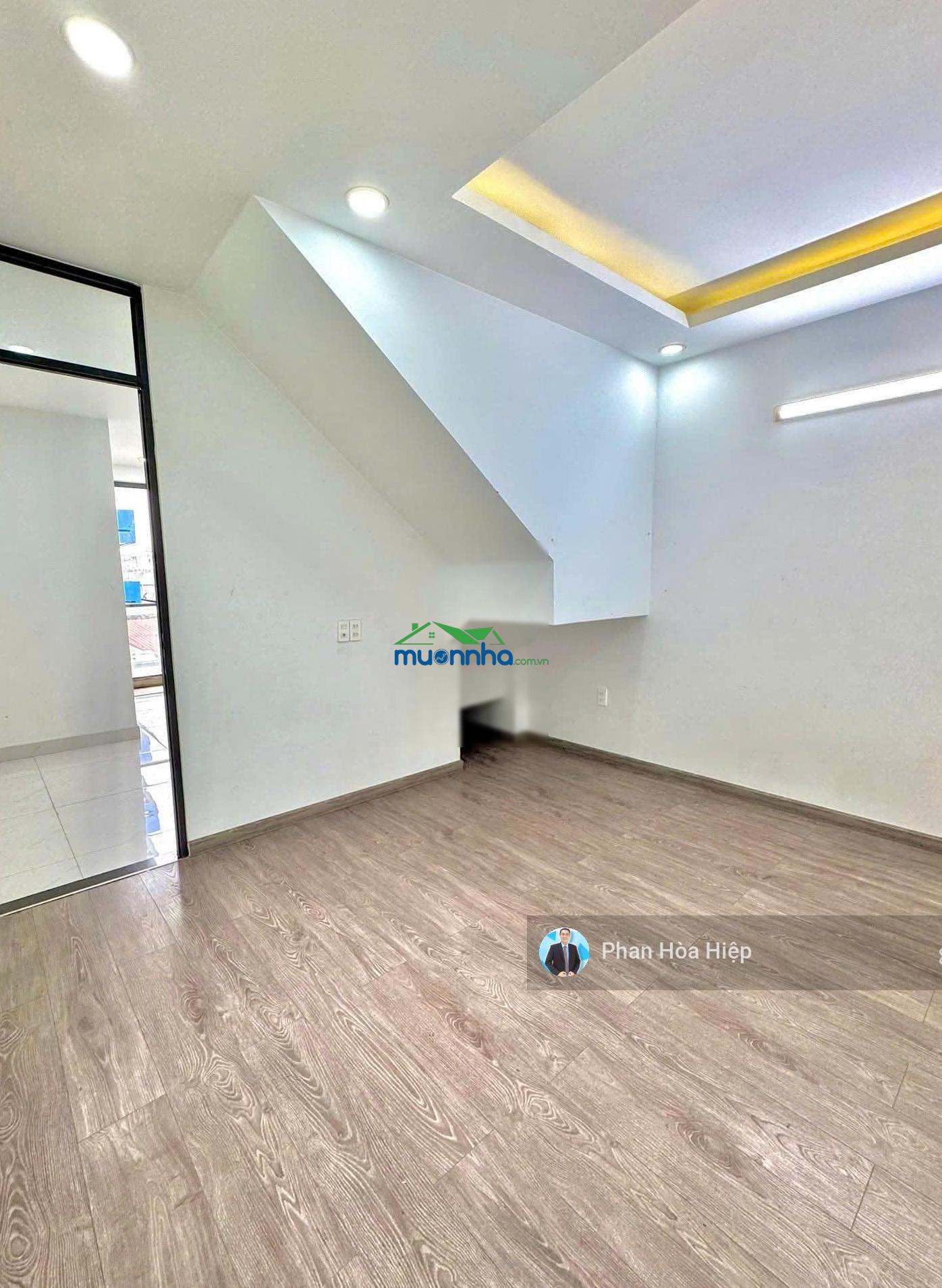Chính chủ bán gấp hxh bà hom, 4 x 14, 3 tầng btct, 4pn, 3wc, vài bước ra chợ phú lâm, phố ẩm thực - 2