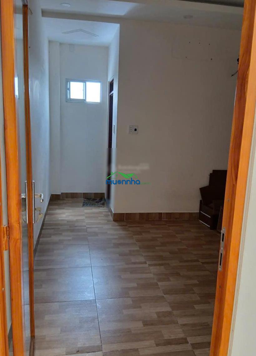 Nhà 1 trệt 2 lầu, giá 4,5 tỷ, phong phú bình chánh, lh 0933 525 *** - 4