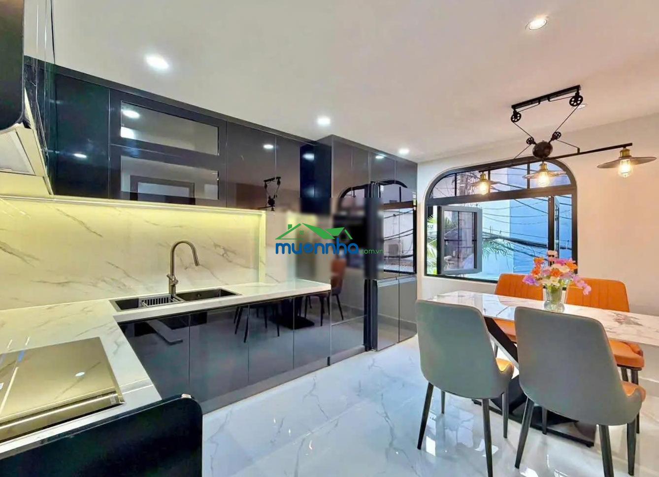 Siêu phẩm! nhà hxh 6m thích quảng đức ngang 5,85m - 3 tầng - tổng dts 120m2 - giá chỉ 8,6 tỷ! - 2