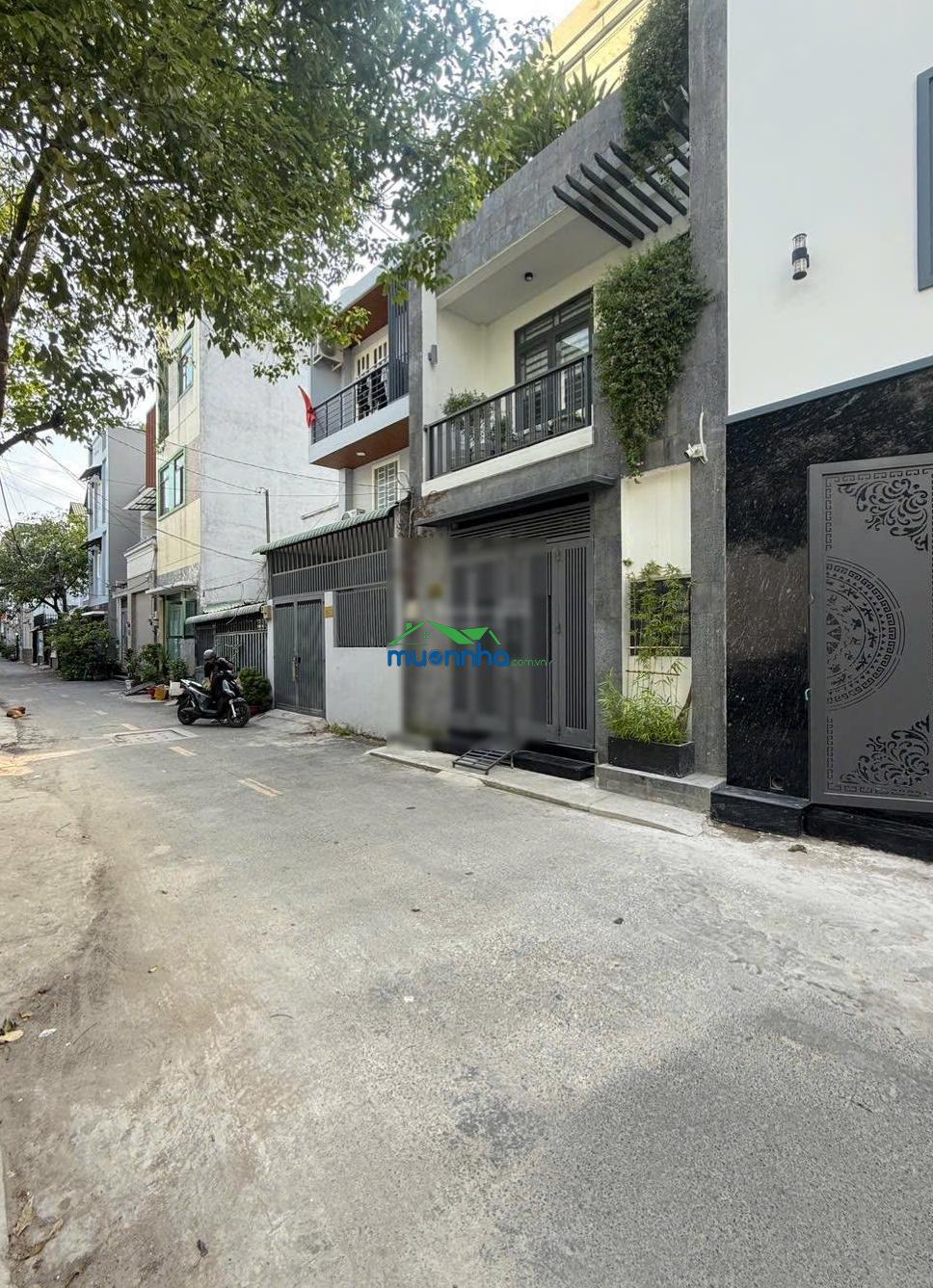Nhà 1 lửng 1 lầu hẻm 10m sát ngã tư ga - gần nguyễn oanh gò vấp. dt. 5m x 11m - giá tốt