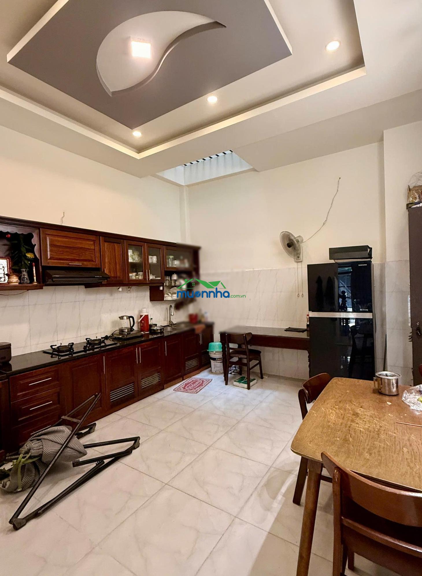 Bán nhà mới siêu đẹp, ban công thoáng ngắm thành phố ngay chợ liên khu 5.6