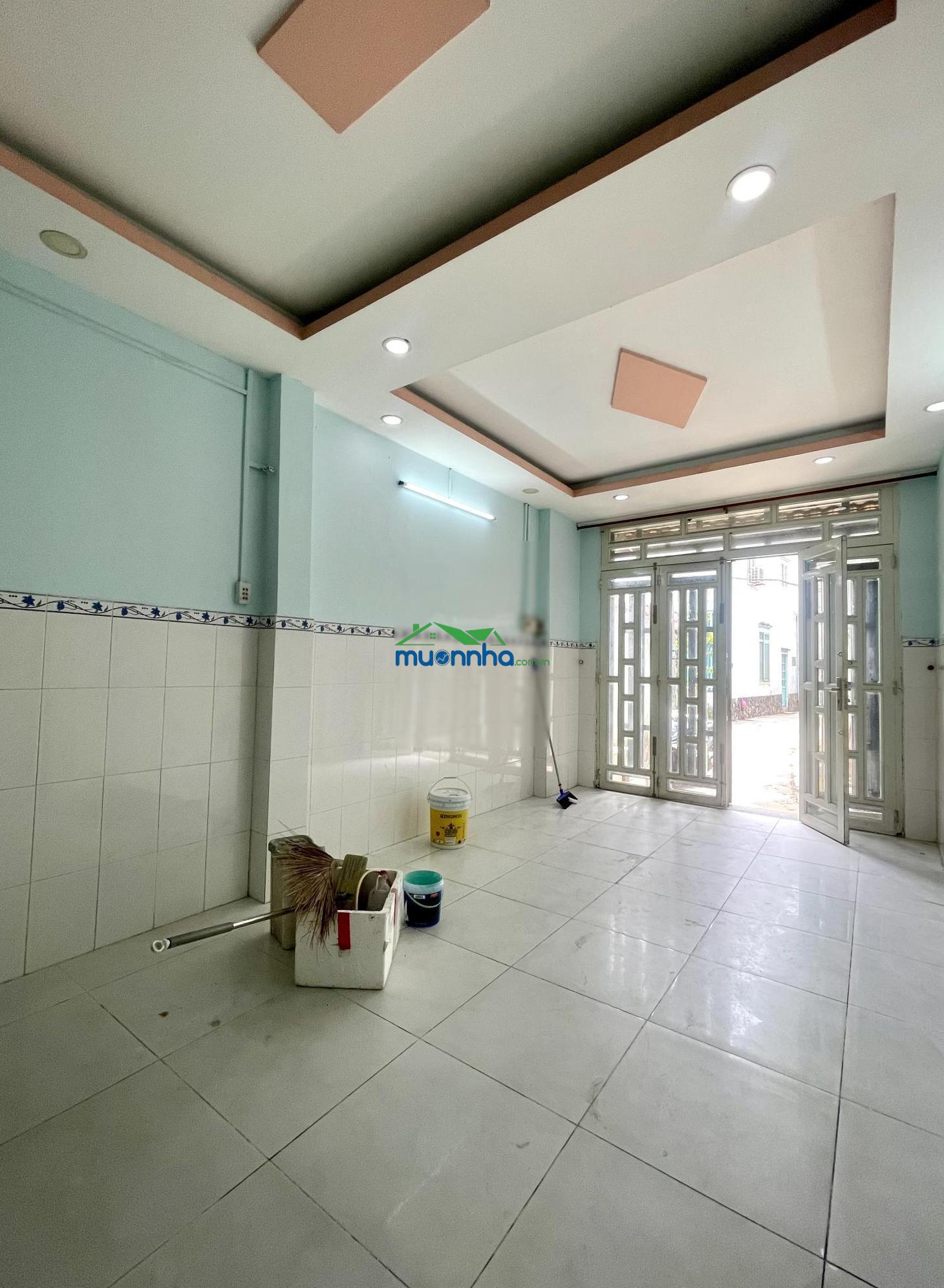 Nhà 2tầng kiên cố, dt 45m2, sổ hồng riêng, chỉ 2.8 tỷ, tỉnh lộ 10 - 2