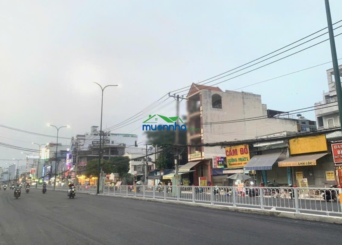 Bán nhà hẻm xe hơi dương quảng hàm p5 gv, dt: 6.7x18m, c4, giá 16 tỷ thương lượng