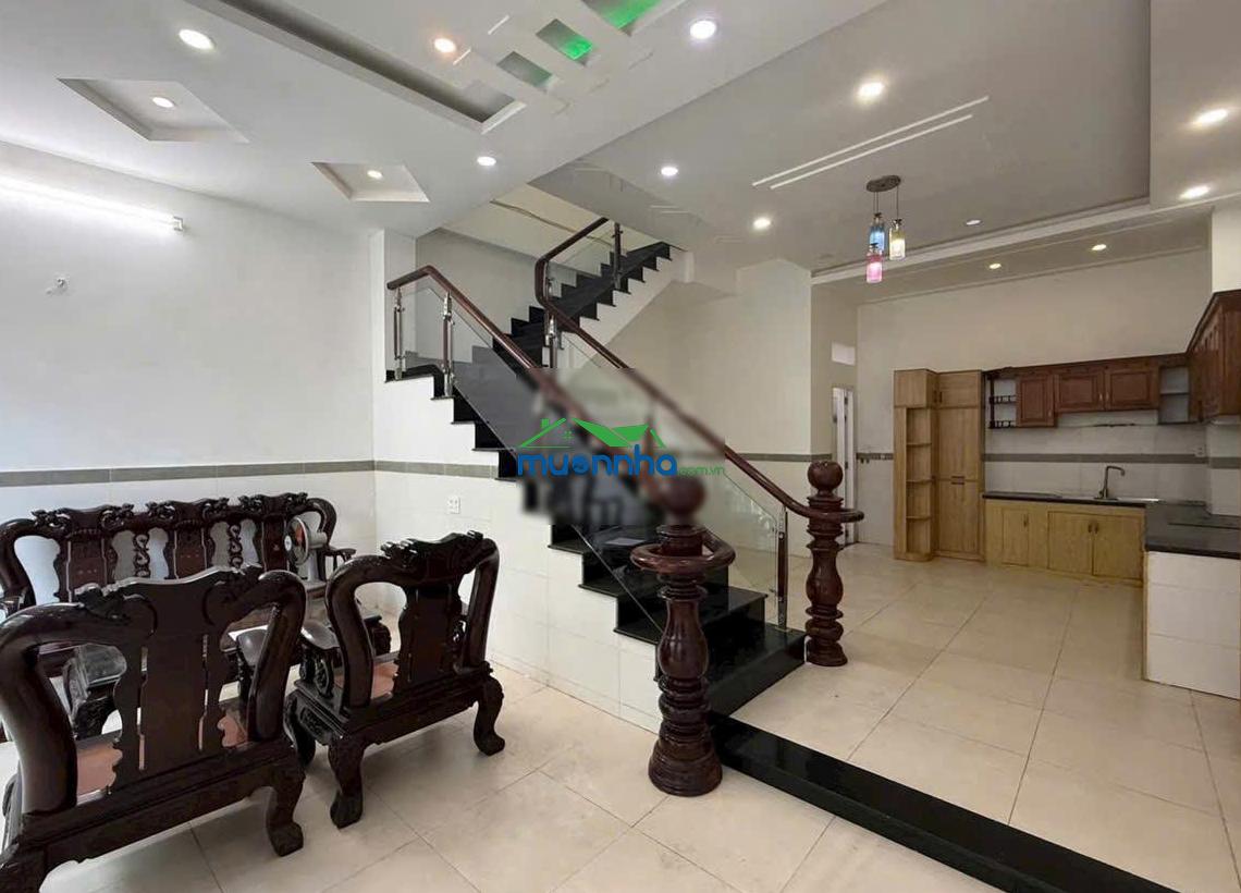 Bán gấp nhà ngang 6m - đường trước nhà 8m - ngay đường hiệp bình- phạm văn đồng cách gigamall 500m - 2