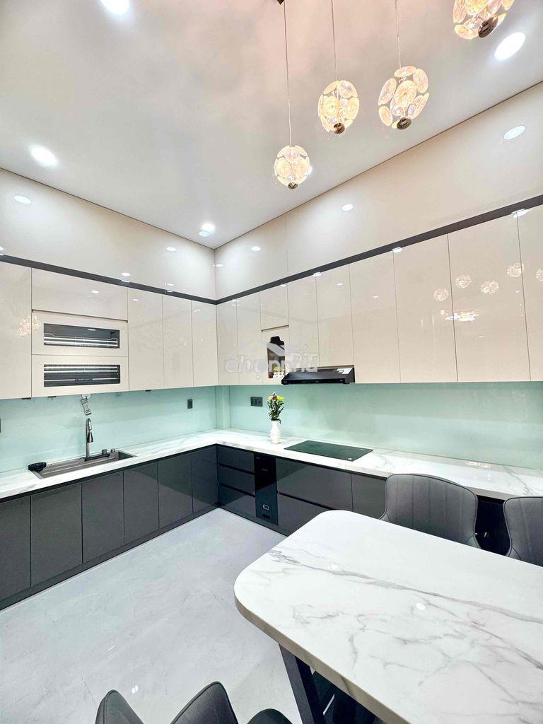 Nhà full nội thất 3 lầu 5pn đường lê văn quới_bình tân