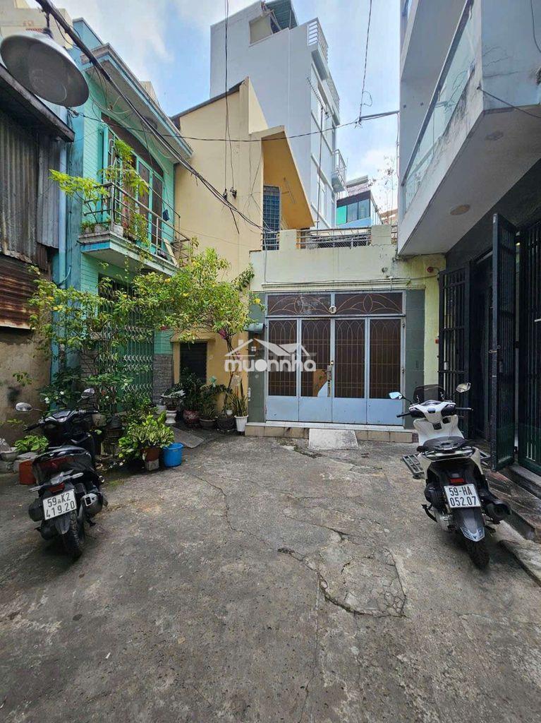 Bán nhà 4×15m hẻm xe hơi trần phú p8 q5