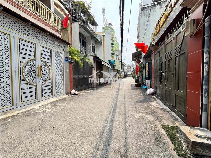 Nhỉnh 5 tỷ- 45m2 - đúc xịn - vf9 tới cửa -ngay chợ thạch đà