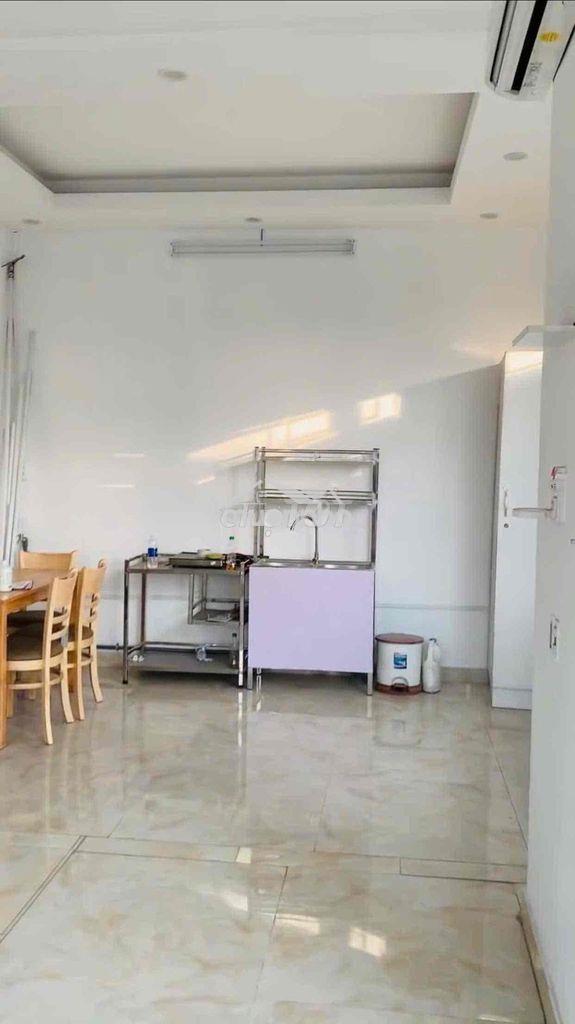 Cho thuê căn hộ dịch vụ chợ thủ đức 5trieu/tháng