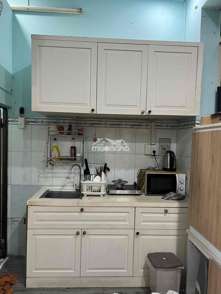 Nhà mặt tiền kinh doanh tốt