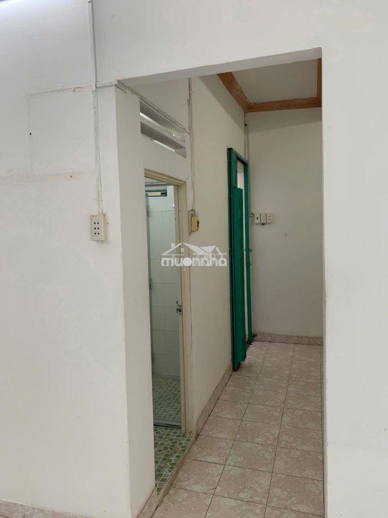 Hàng độc quyền phan văn trị - nhà một đời chủ - 2pn 2wc , giá 3.19 tỷ