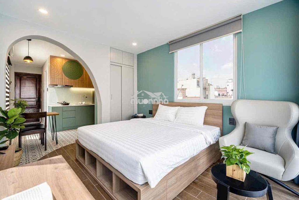Căn hộ dịch vụ 40m2 ban công thoáng mát ngay tại chợ bà chiểu giáp q1 - 3