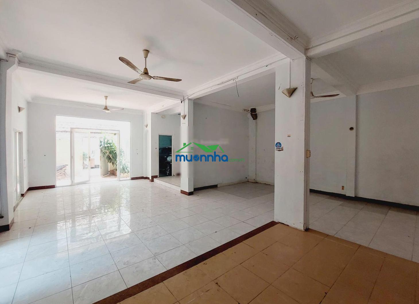 Bán gấp nhà phố hẻm 10m khu hoàng việt tân bình 5,2x28,5m - dtcn: 133m2 - 4 tầng 21,5 tỷ - 2