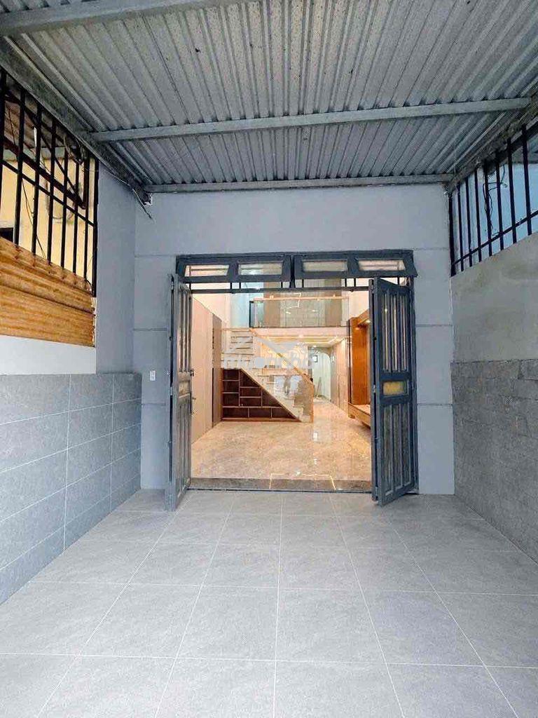 Bán nhà cấp 4 có gác đẹp mê ly gần hôi trường và trường học đông hoà