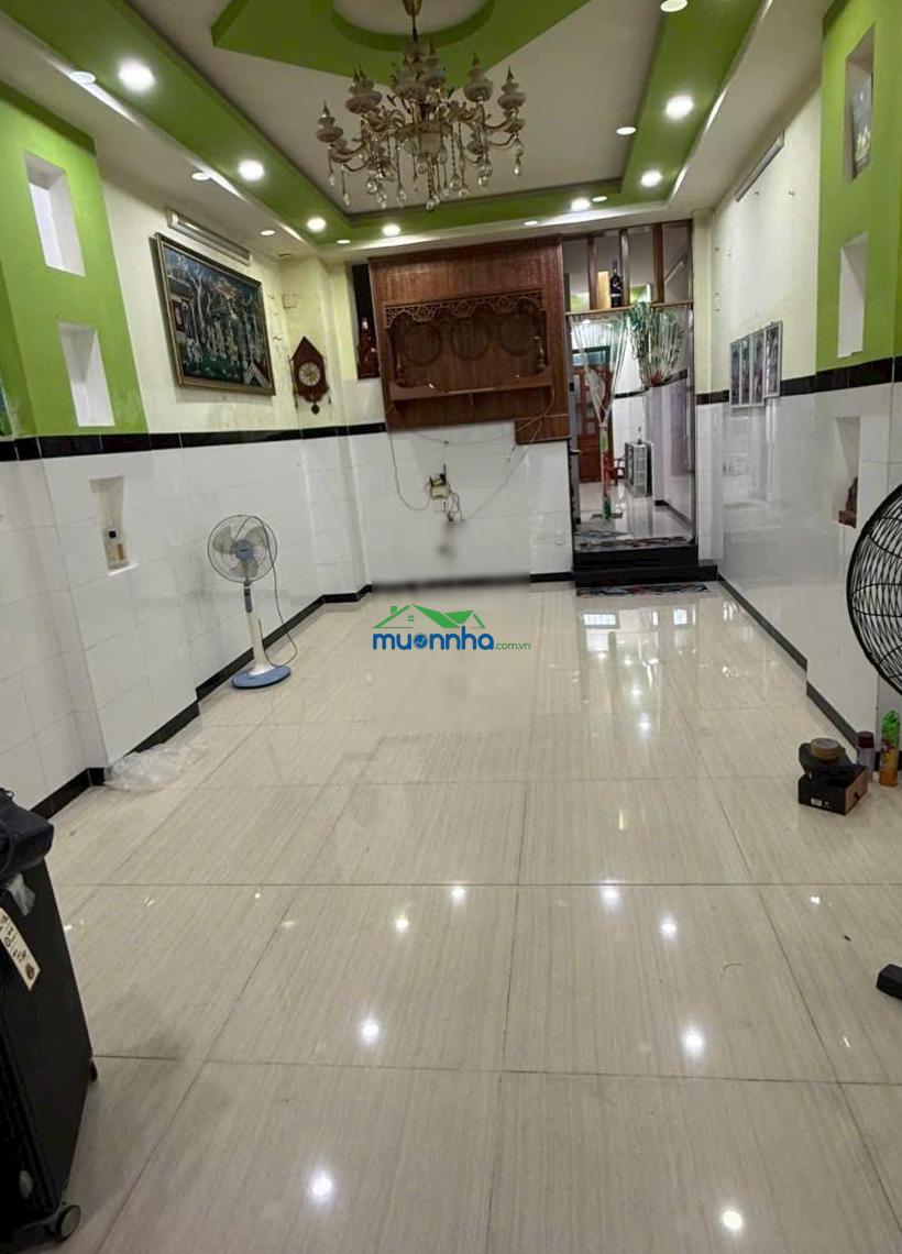 Bán căn nhà khu dân cư bình hưng. kế bến xe quận 8.
