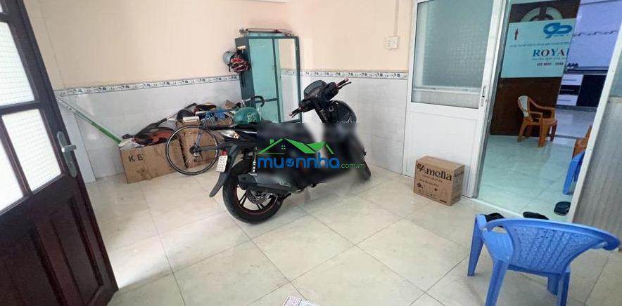 Bán nhà 3 mặt tiền hẻm 2 tầng (5x10) vũ huy tấn quận bình thạnh ngay quận 1 hxh thông. 7 tỷ tl - 3