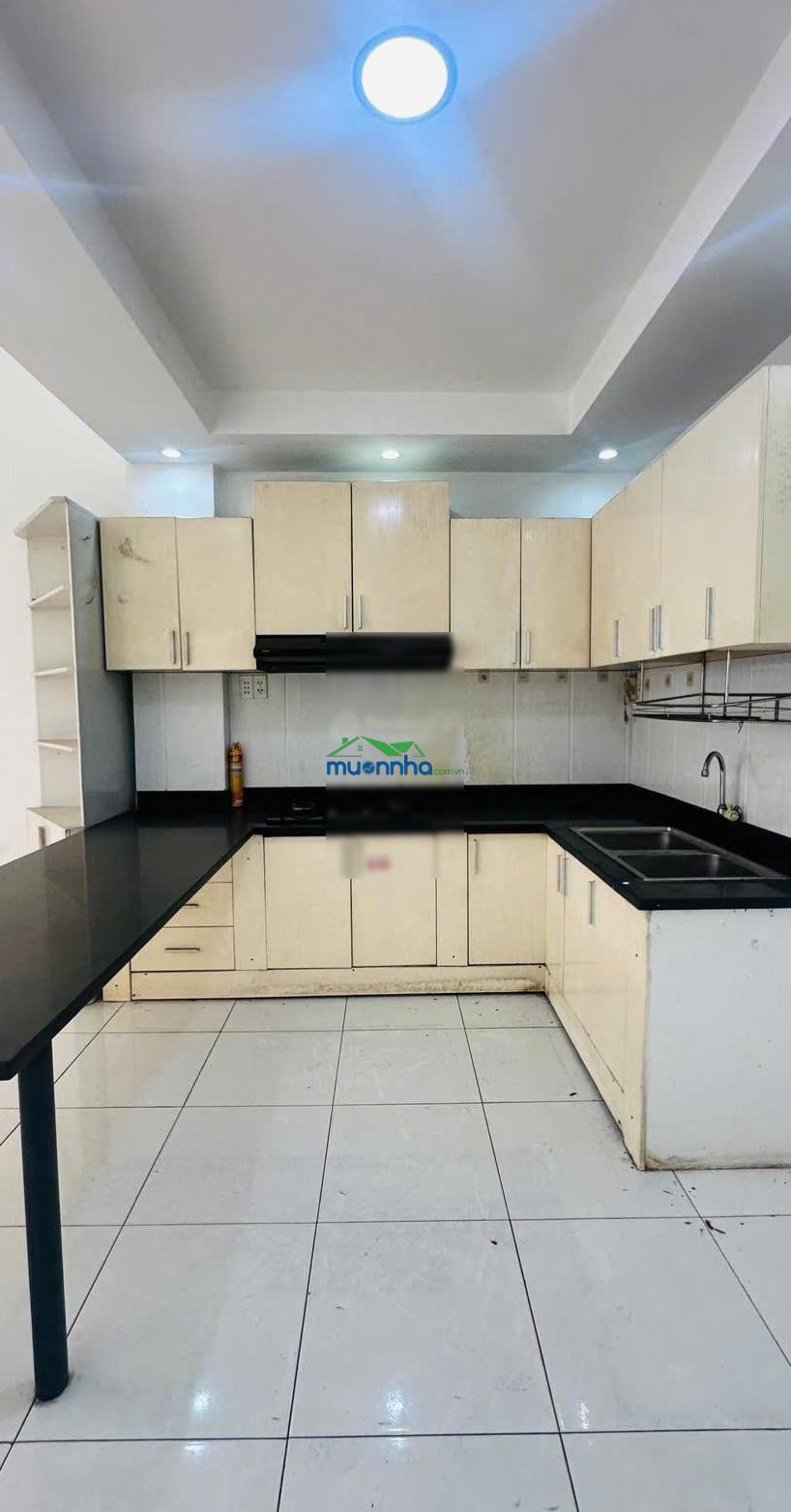 Bán nhà ngay ngã 4 thủ đức - hiệp phú - 105m2 - 2 tầng - 4pn - ô tô ngủ trong nhà