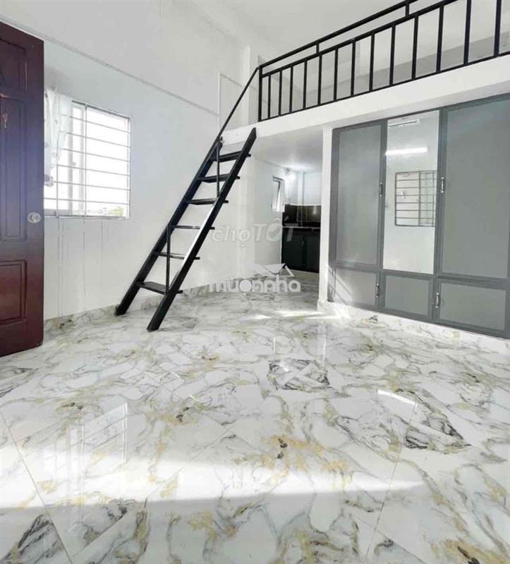 Cho thuê phòng trọ giá rẻ ở 4người 4xe ngay đh văn lang
