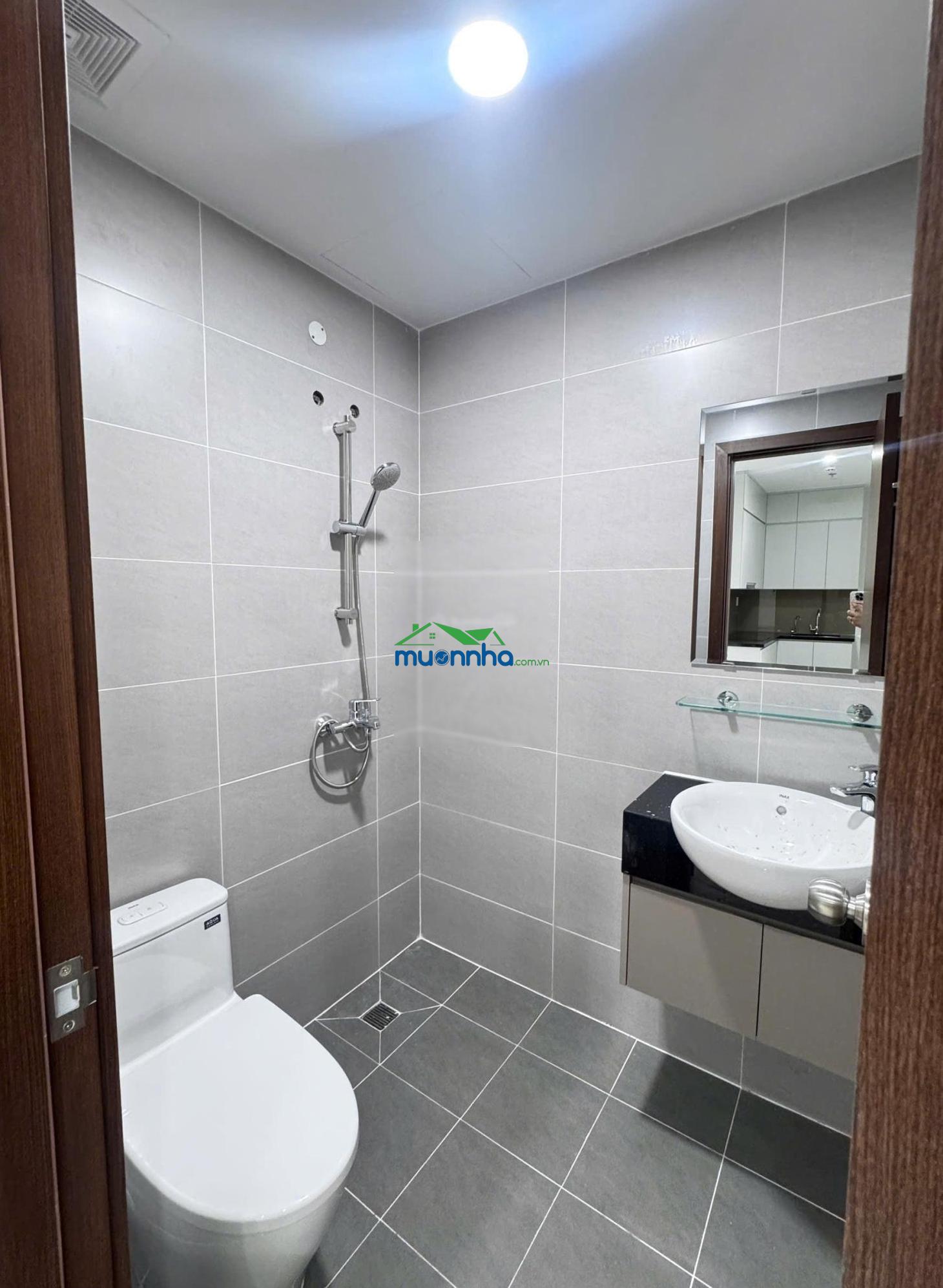 Thiết kế đặc biệt với layout ngang - tháp emerald đón ánh sáng cực tốt - 3