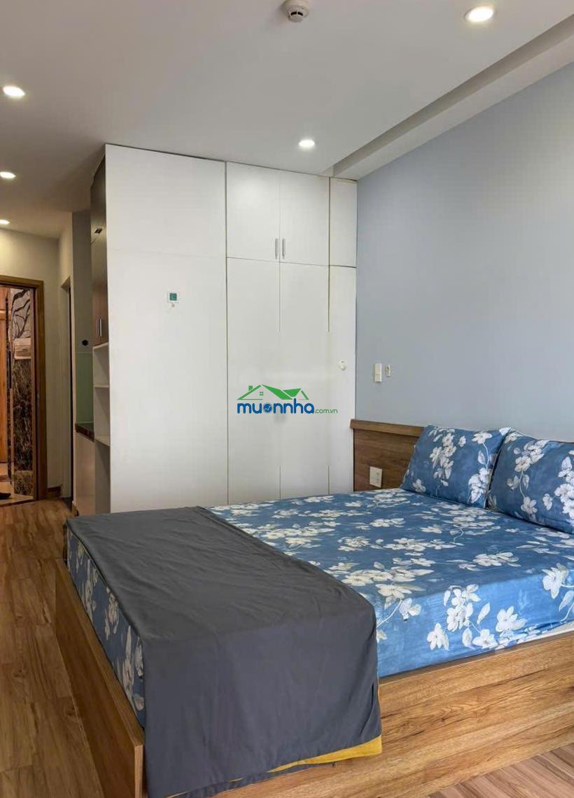 Bán chdv 18 phòng quận 1 - 7 tầng thang máy - doanh thu 1.2 tỷ/năm - 4