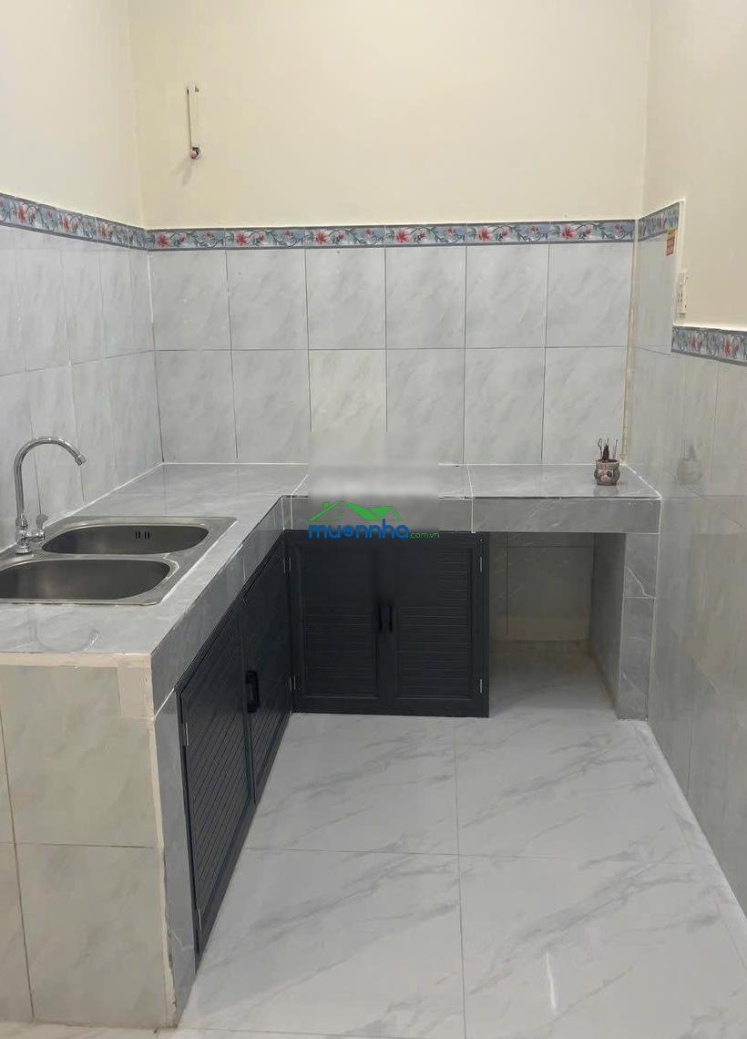 Kẹt tiền gấp bán nhà(shr) 1 xẹc ngắn thạnh lộc 50 ngay cầu phú long, 4x12,5, 2pn, đường 5m