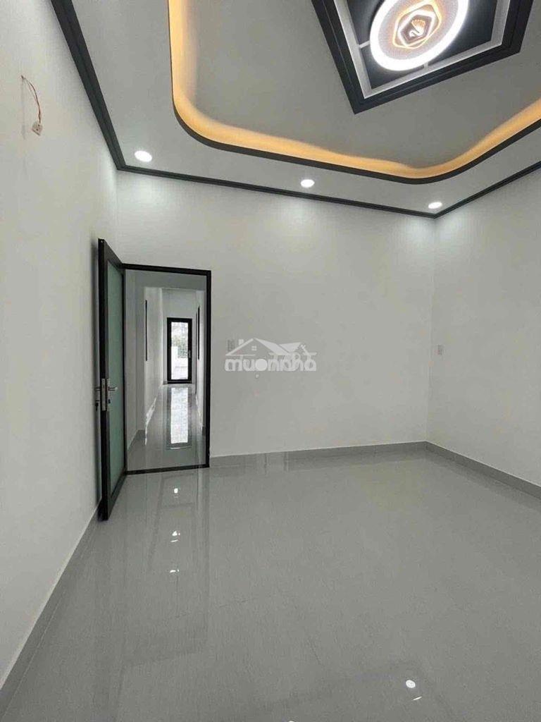 Tân hòa đông, dt 4.3 x 11 , 2 tầng 3pn 3wc, hẻm 4m, shr, ko qh nhỉnh 4 - 3