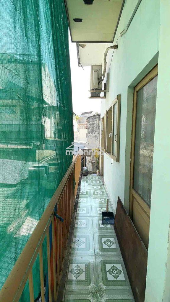 Dưới 4tỷ - 4 tầng- 21 m² - gần sân bay-lăng chả cả -  p2 tân bình. - 2