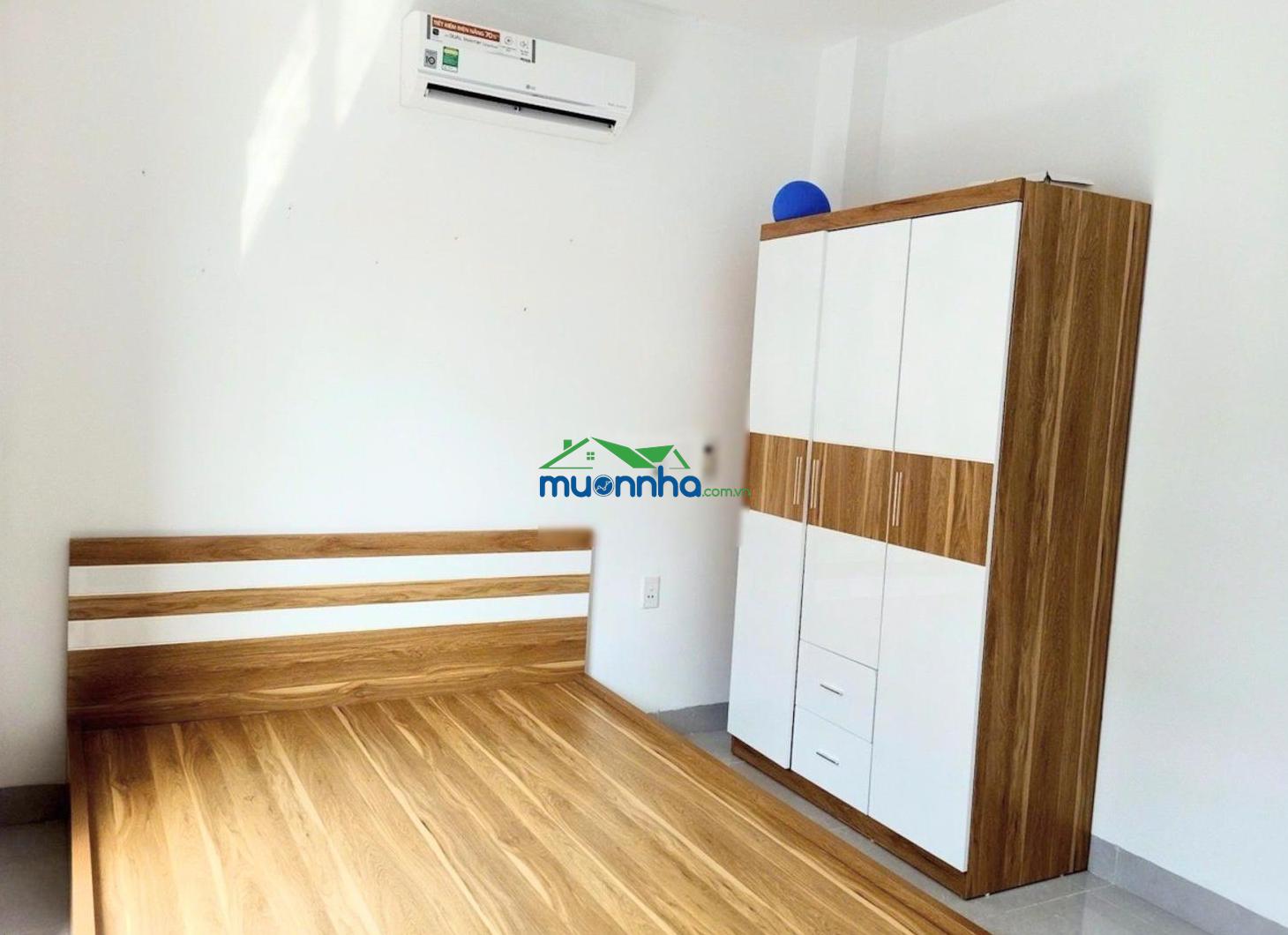Giáp tân bình, gần ga t3 nhà 4 tầng, 6 phòng, xe hơi tới nhà..nhỉnh 6t75 - 2