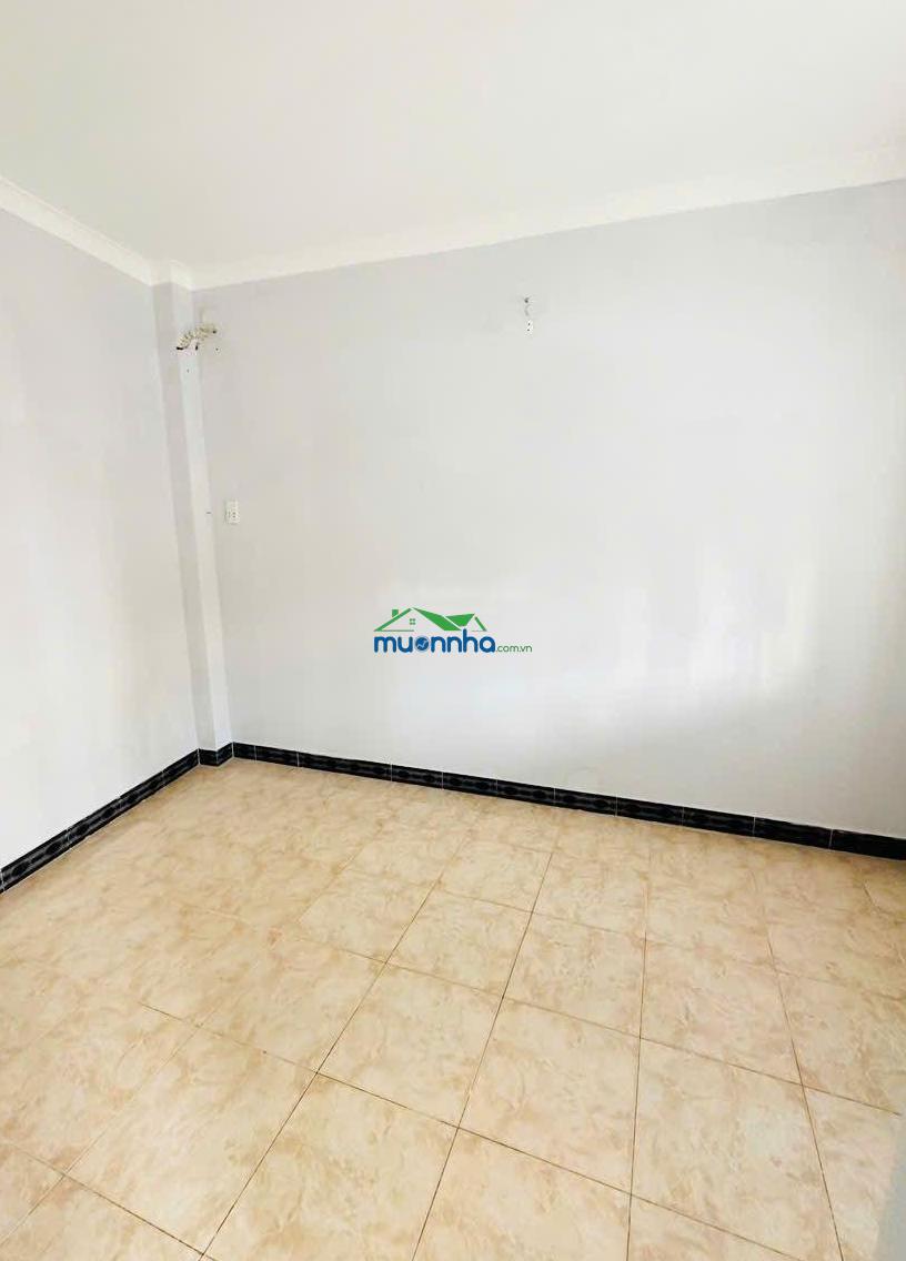 (4.8 tỷ tl) nhà 1 sẹc, sau lưng mặt tiền, 2 lầu, st (4 pn, 3 wc) vào ở liền..! - 3