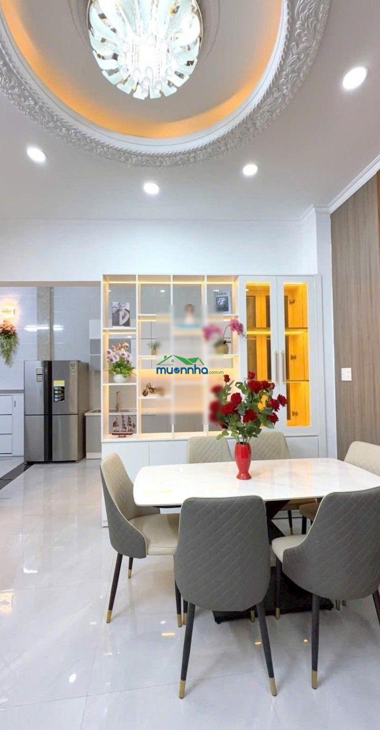 Sát mặt tiền nguyễn thị thập, quận 7, hẻm 6m, 2 tầng, ngang 4m, sâu vào 20m, xây chdv cực đỉnh