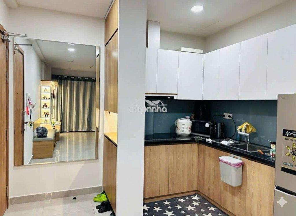 Cần tiền bán gấp 2 phòng ngủ legacy tặng full nội thất đẹp 1.97 tỷ - 4