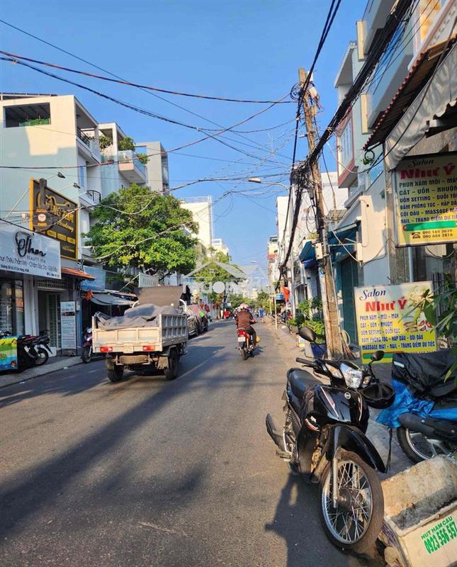 Bán nhà 40m, 2lầu hẻm 33 đường số 53 kế lâm văn bền, quận 7
