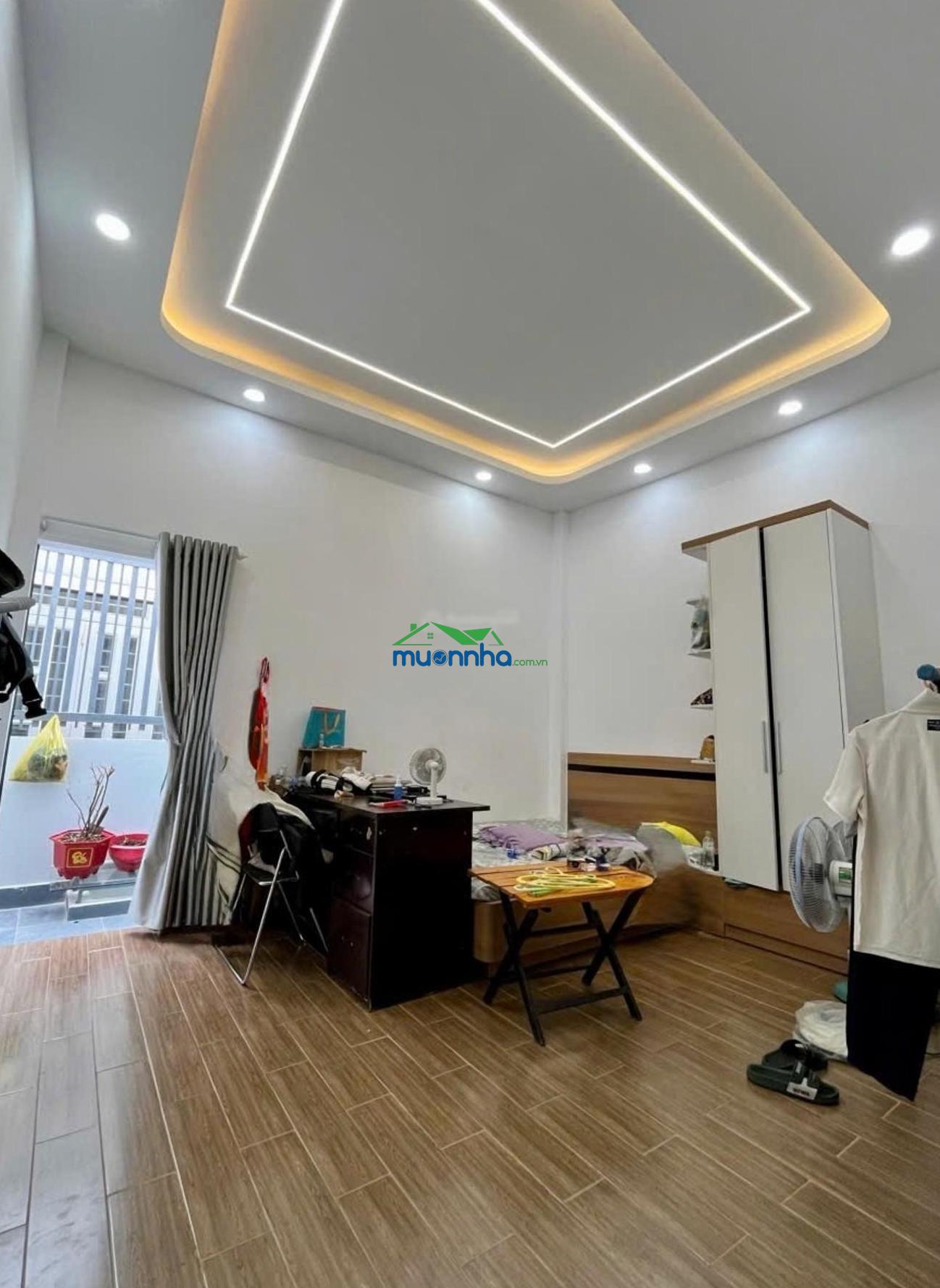 Bán nhà 60m2 mã lò bình tân, 4.5m x 13,5m, 3 phòng, hẻm xe hơi, sát mặt tiền. sổ riêng đã hoàn công