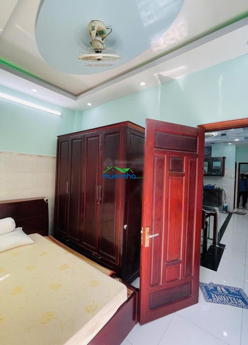 Ôtô đỗ cửa - nhà đẹp chính chủ 4 tầng lạc long quân ngay ngã tư bảy hiền (56m2) ngang 4m, 7 phòng. - 4