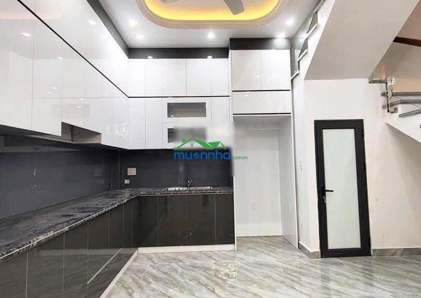 Cần tiền bán gấp căn nhà gần khu đô thị vạn phúc, khu đông dân cư, an ninh, 1 trệt + 1 lầu, có sổ - 4