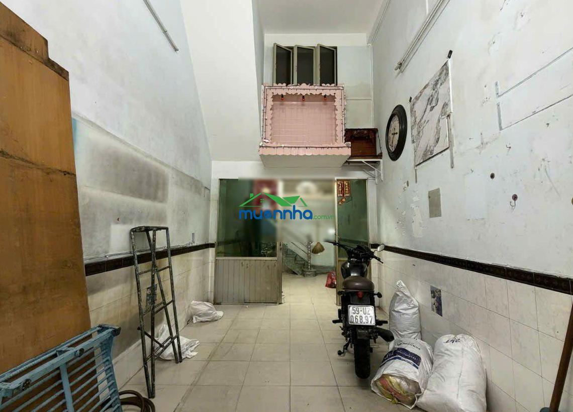 Sát mặt tiền. hẻm ô tô. kinh doanh đa ngành nghề. 6 tỷ