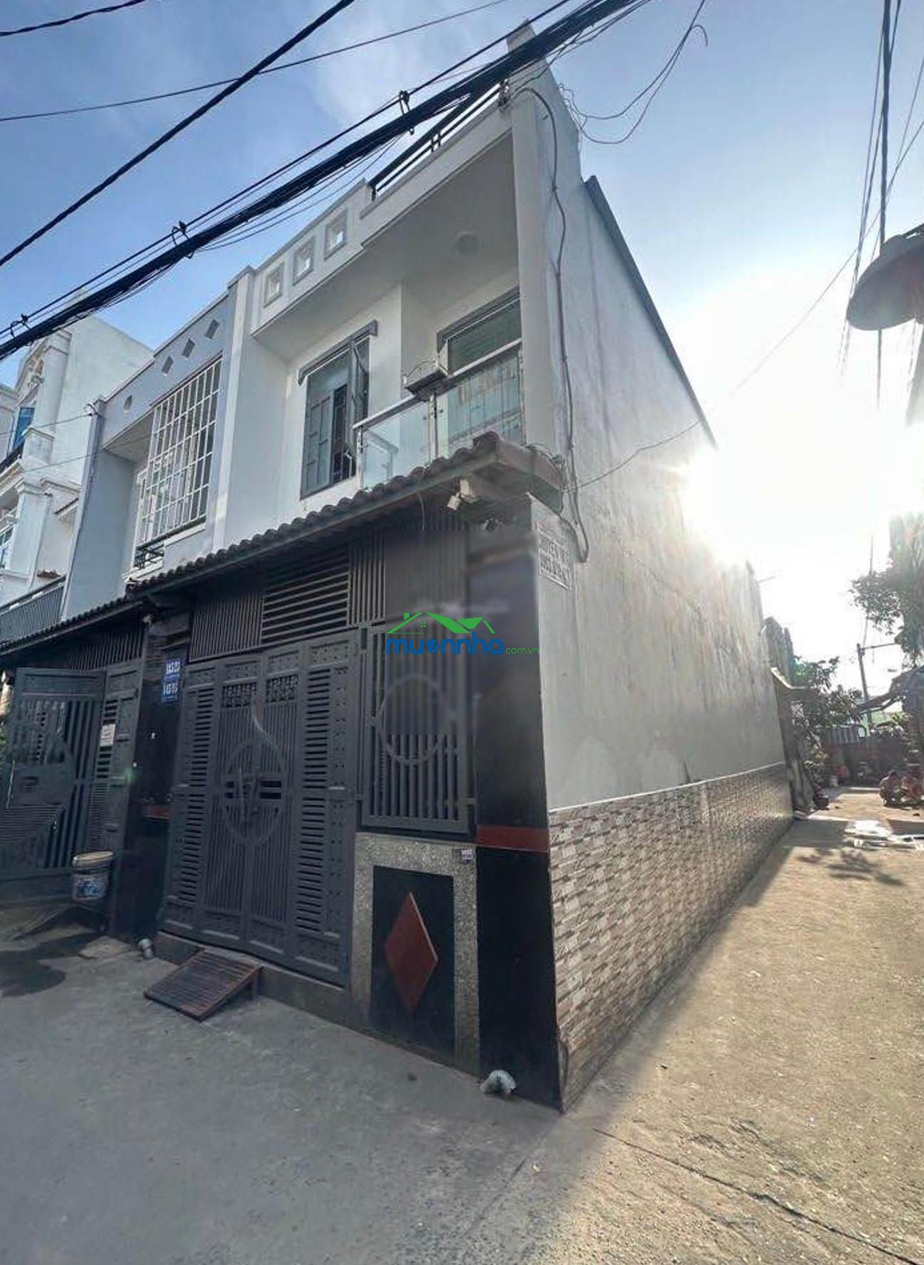Chủ kẹt tiền cần bán gấp căn góc vuông vức đẹp từ trong ra ngoài