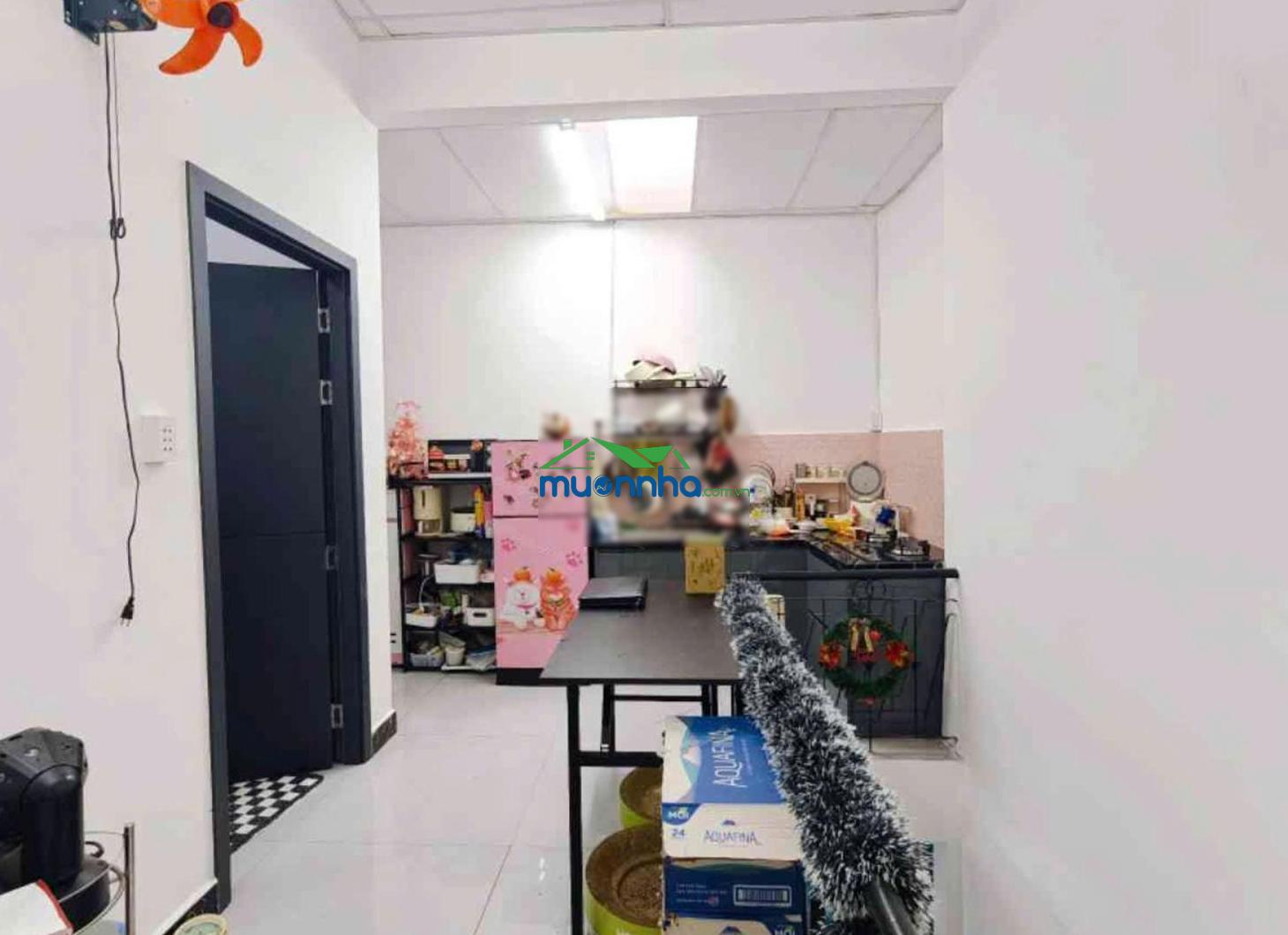 Sát mặt tiền - nguyễn kiệm - phú nhuận - 70m² - 2 tầng 10pn - chỉ 6.6 tỷ - 4