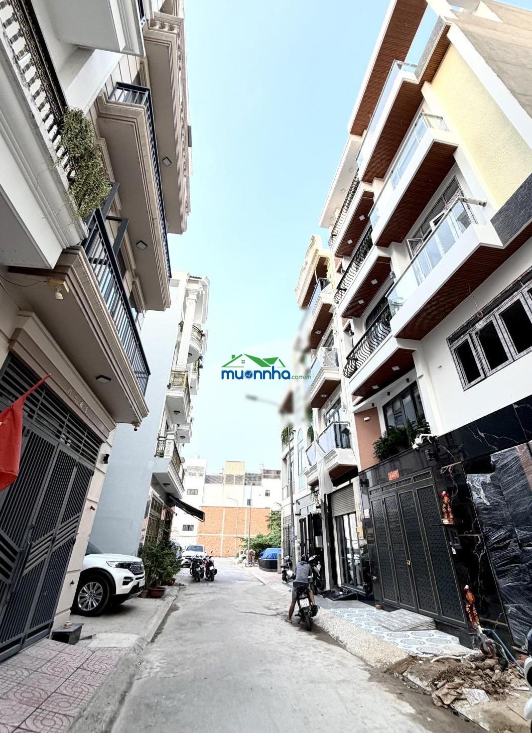 Giá mới 5.6 tỷ hẻm nhựa 6m xe tải tránh - bình tân - ngang lớn 5.4m - 4 tầng chdv 6p khép kín dò