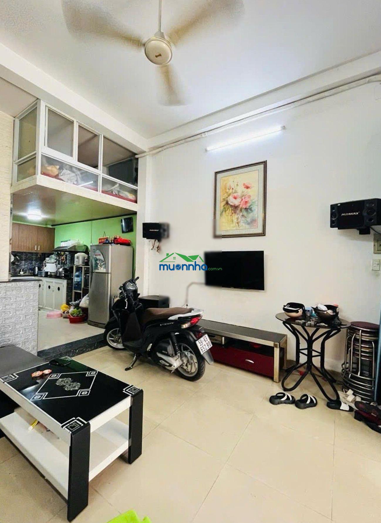 Xe hơi đậu cửa 40m² 3 tầng, gần siêu thị emart 2. nhỉnh 5 tỷ - 2